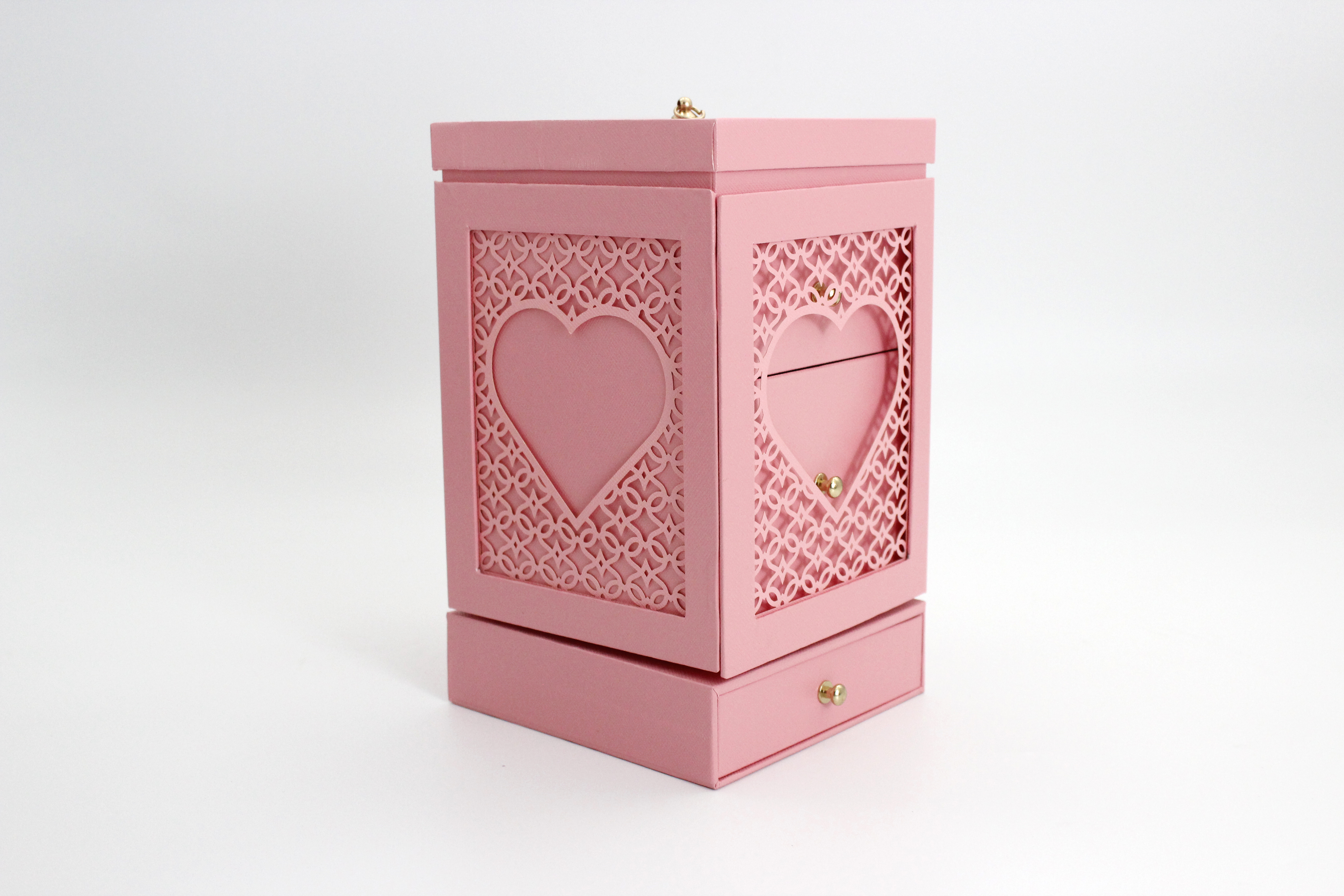 How to Choose a Jewelry Box Organizer: 10 Tips