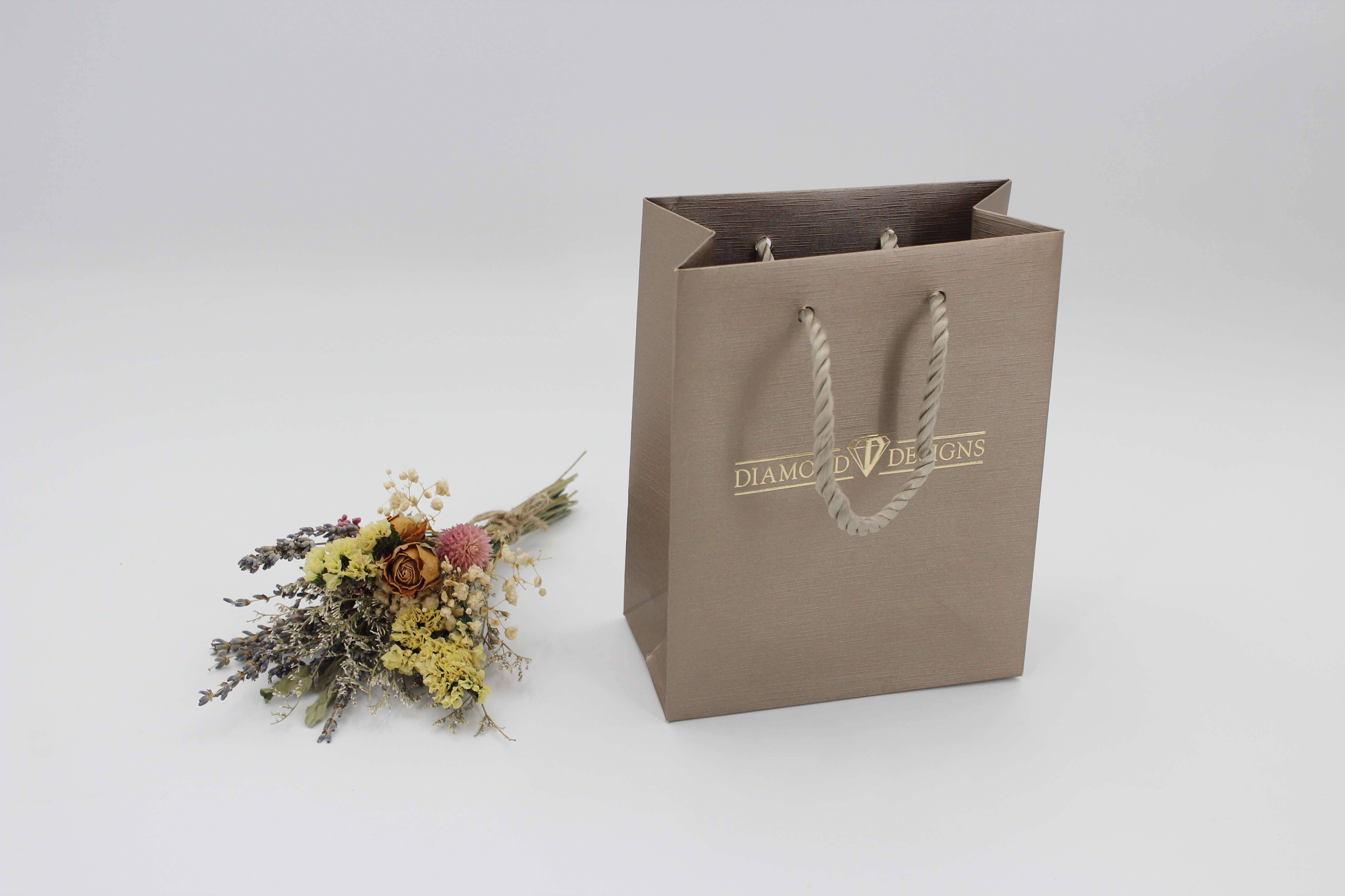 How to Source 5 Top Custom Jewelry Box China Suppliers