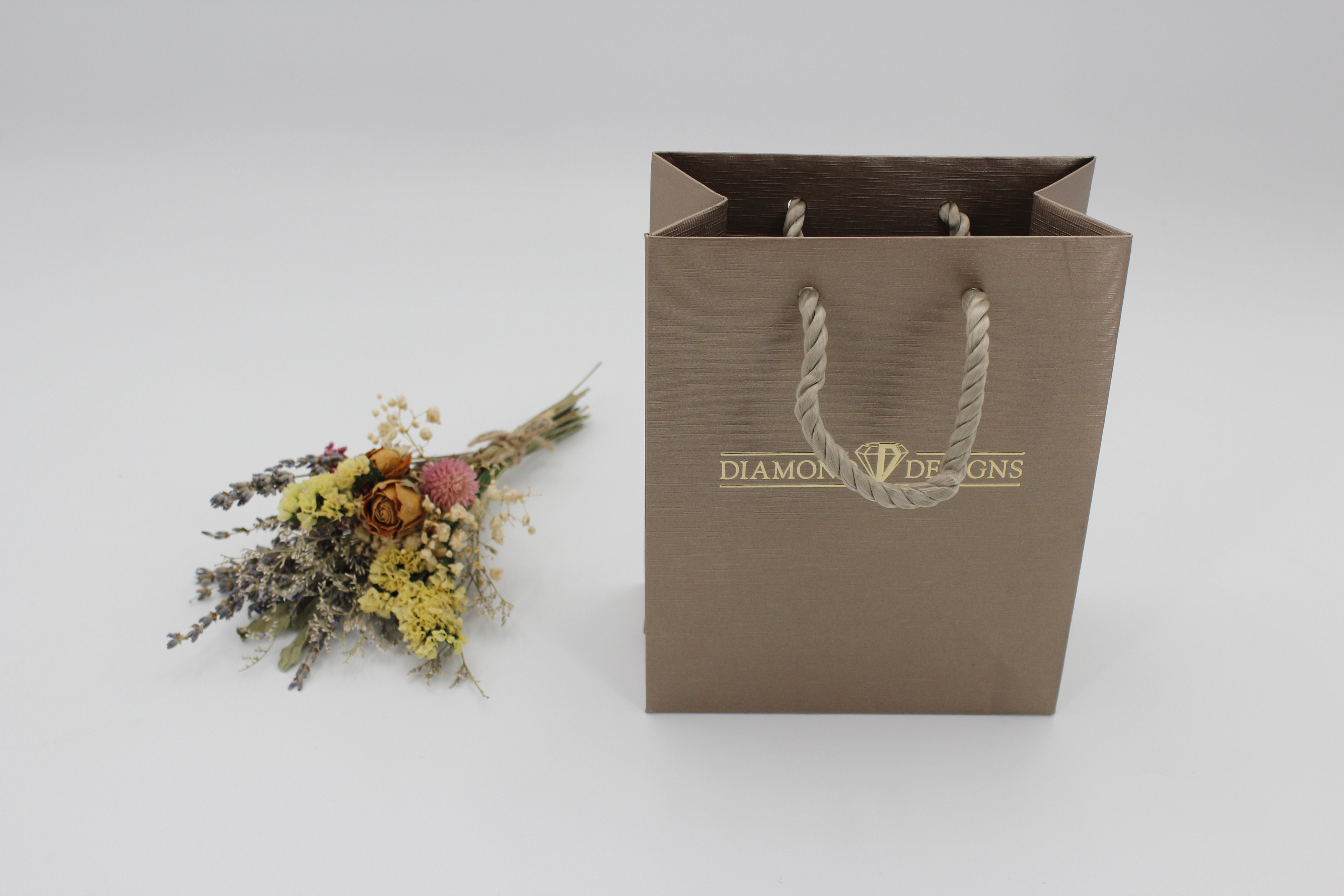 How to Choose 5 Luxury Jewelry Box China Manufacturers